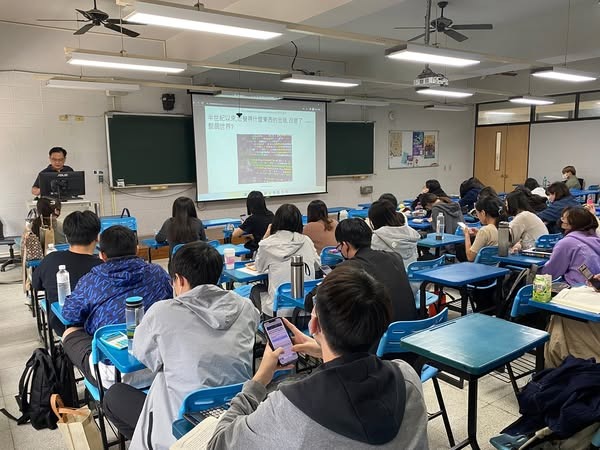數位時代下的大數據行銷術 - 謝東昇博士