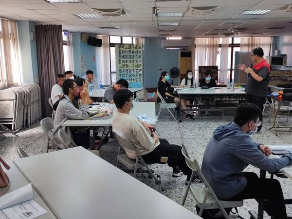 產業人才培養戰鬥營 - 謝東昇博士